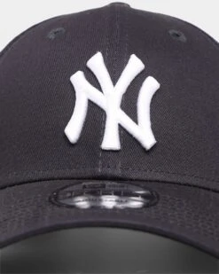 New Era NY Yankees 9Forty Strapback Navy -Sportswear Women Store 889674172820 default 0050